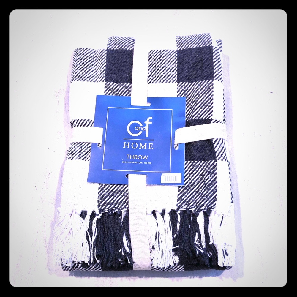 C and F Buffalo Check Throw Blanket 🌟